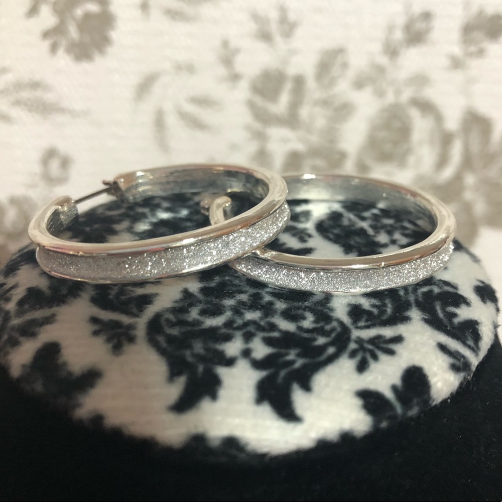 AVON silver earrings